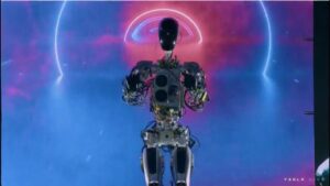 Read more about the article Ο Elon Musk παρουσίασε το ανθρωποειδές ρομπότ Optimus