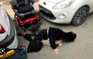 Read more about the article Κρήτη: «Τελείωνε μ@λ@κ@» φώναξε οδηγός σε παιδί ΑμεΑ που έπεσε από αμαξίδιο