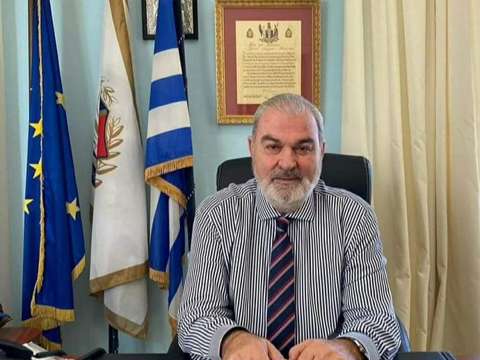 You are currently viewing Το μήνυμα του δημάρχου Τριφυλίας κ. Γιώργου Λεβεντάκη για τα Χριστούγεννα