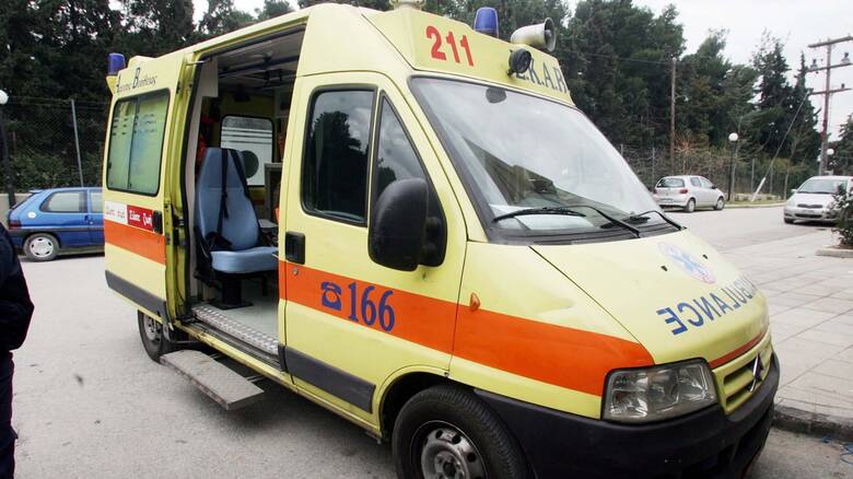 You are currently viewing Τραγωδία στη Θεσσαλονίκη: Νεκρή 30χρονη που έπεσε σε φωταγωγό – Υποχώρησε το πλεξιγκλάς