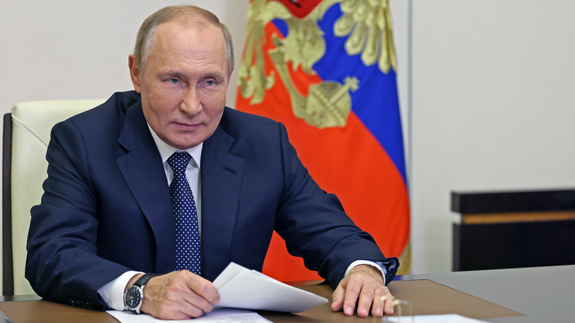 You are currently viewing Ρωσία: Ο Πούτιν υπέγραψε νόμο που απαγορεύει την «προπαγάνδα ΛΟΑΤΚΙ»