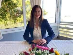 Read more about the article Χάιδω Παναγιωτοπούλου: Ανακοίνωσε την υποψηφιότητα της για τον δήμο Τριφυλίας.