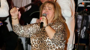 Read more about the article Έφη Θώδη: «Δεν ήμουν τυχερή στα προσωπικά μου, έφαγα μπουνιές και κλωτσιές»