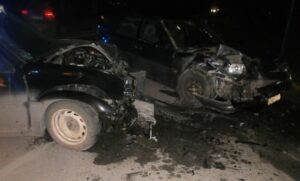 Read more about the article Θεσσαλονίκη: Αυτοκίνητο προσέκρουσε σε βενζινάδικο