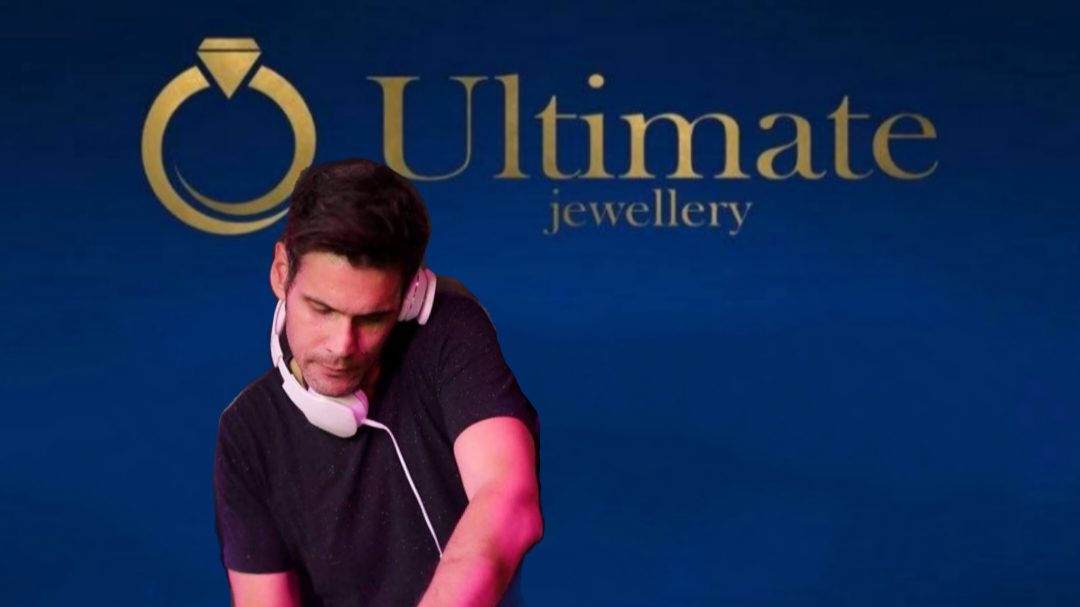 You are currently viewing Ultimate jewellery: Εγκαίνια στους Γαργαλιάνους με Δημήτρη Ουγγαρέζο dj guest