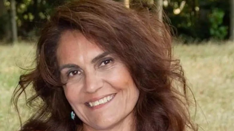 Read more about the article Θάνατος 50χρονης από σκυλιά: «Έσκαψαν τρύπα 30 εκατοστών και βγήκαν στο κήπο  της»