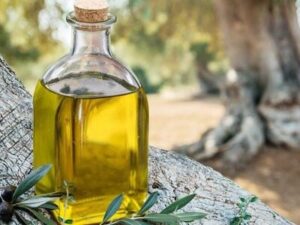 Read more about the article Κατάρρευση στις εξαγωγές ελαιολάδου, δεν “πουλάνε” οι παραγωγοί