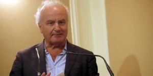 Read more about the article Πέθανε το ιστορικό στέλεχος του ΠΑΣΟΚ Μιχάλης Χαραλαμπίδης
