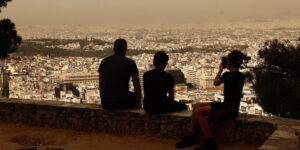 Read more about the article Καιρός: Έρχονται 35άρια, αφρικανική σκόνη και λασποβροχές από τη Δευτέρα