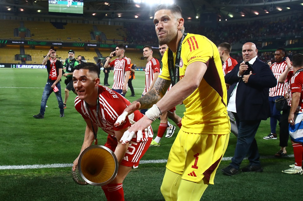 You are currently viewing Πασχαλάκης και Αλεξανδρόπουλος για διακοπές στη Μεσσηνία