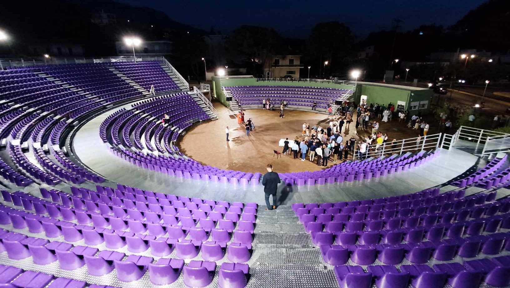 You are currently viewing Άνοιξε για το κοινό το Ανοιχτό Θέατρο Καλαμάτας