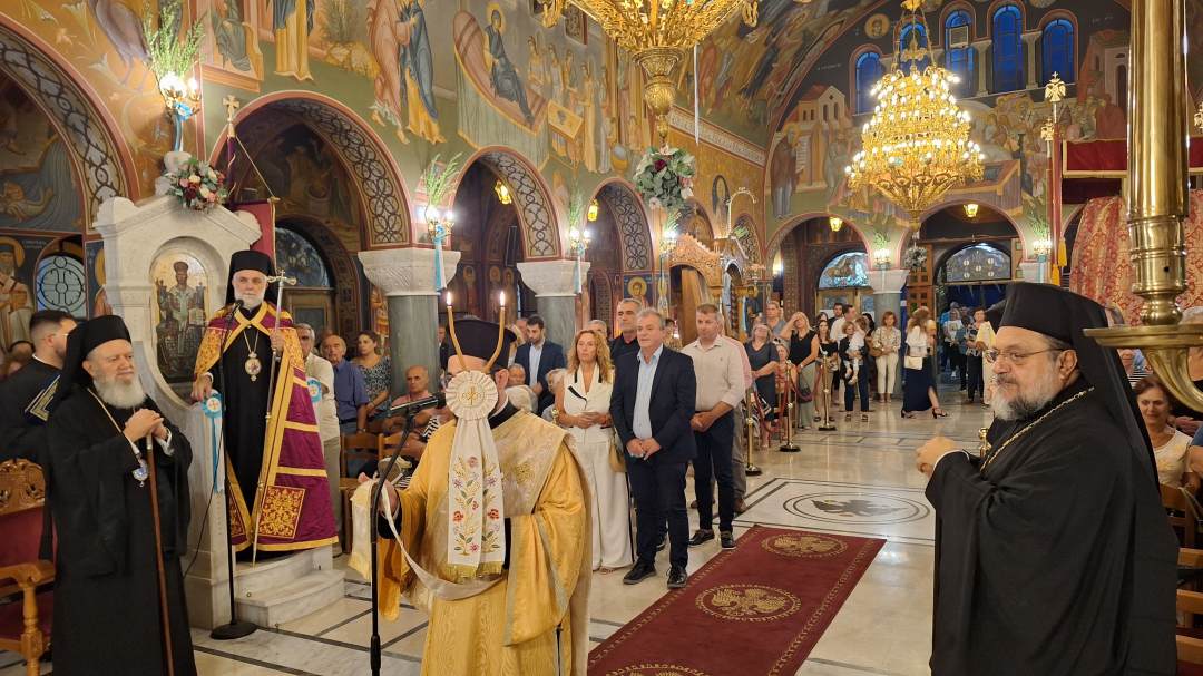 You are currently viewing Πανηγυρικός εσπερινός για την Παναγία Μυρτιδιώτισσα στην Πύλο (εικόνες)