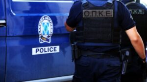 Read more about the article Γαργαλιάνοι: Σύλληψη ανηλίκου για οδήγηση χωρίς δίπλωμα