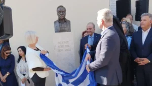Read more about the article Αποκαλυπτήρια προτομής του αρχαιολόγου Πέτρου Θέμελη: Τιμούν τον «φύλακα» της Μεσσήνης