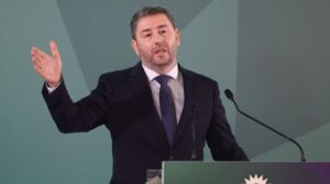 Read more about the article Ανδρουλάκης: Ο κ. Μητσοτάκης δεν είναι παραπλανηθείς αλλά ενορχηστρωτής