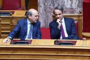 Read more about the article Η κατάρρευση στις δημοσκοπήσεις φέρνει επαναφορά του 13ου μισθού στον δημόσιο τομέα