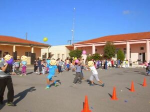 Read more about the article 1ο δημοτικό σχολείο Γαργαλιάνων: Ευχαριστήριο μήνυμα προς τον κ. Λεβεντάκη