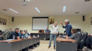 Read more about the article Σοβαρές καταγγελίες Λεβεντάκη για Καραχάλιο με φόντο το νεκροταφείο Γαργαλιάνων